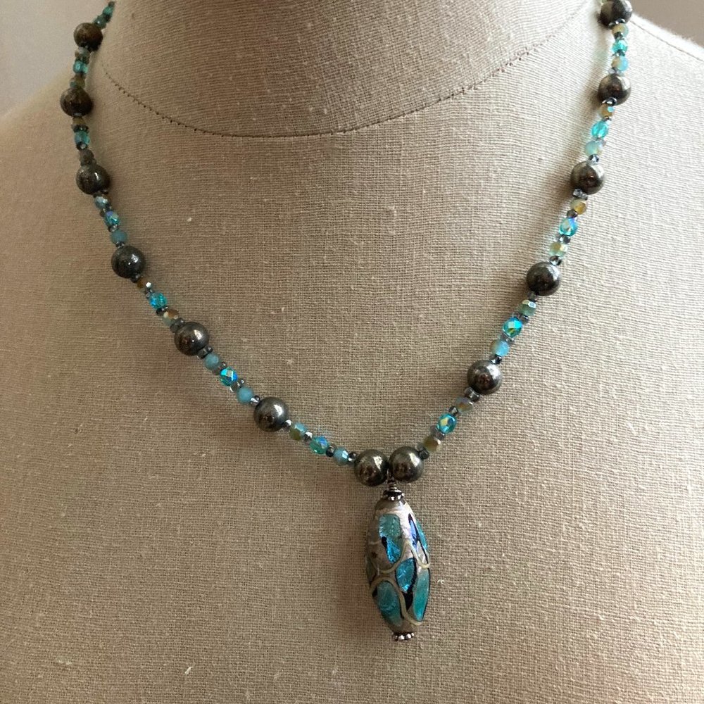 Beaded necklace